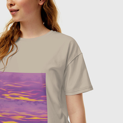Женская футболка оверсайз Сиреневое море / Миндальный – фото 3