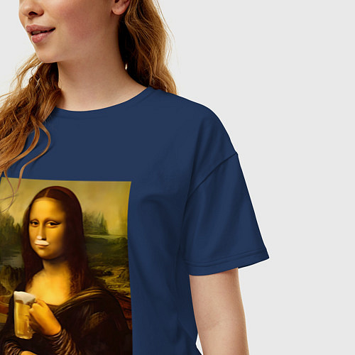 Женская футболка оверсайз Мона Лиза с пивом / Тёмно-синий – фото 3
