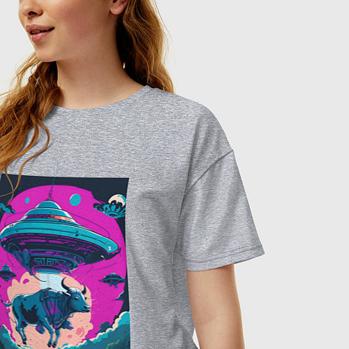 Женская футболка оверсайз Похищение коровы пришельцами / Меланж – фото 3