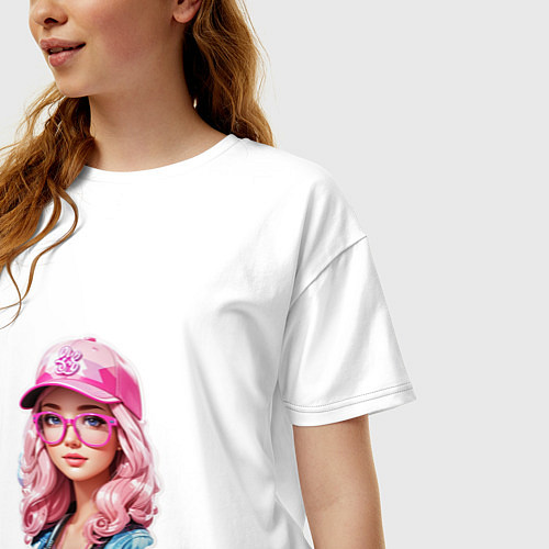 Женская футболка оверсайз Барби в кепке / Белый – фото 3