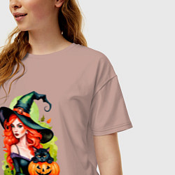 Футболка оверсайз женская Рыжая ведьма с тыквой и черным котом, цвет: пыльно-розовый — фото 2