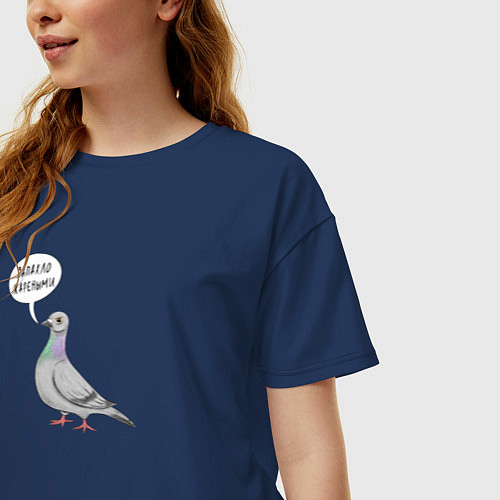 Женская футболка оверсайз Голубь с надписью / Тёмно-синий – фото 3