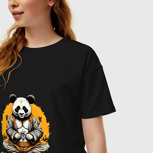 Женская футболка оверсайз Панда на медитации / Черный – фото 3