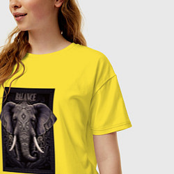 Футболка оверсайз женская Слон с красивыми узорами, цвет: желтый — фото 2