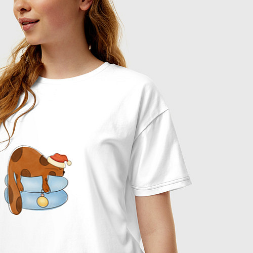 Женская футболка оверсайз Новогодний рыжий кот спит / Белый – фото 3