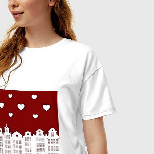 Женская футболка оверсайз Белые картонные домики и сердца / Белый – фото 3