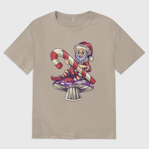 Женская футболка оверсайз Санта на грибке / Миндальный – фото 1