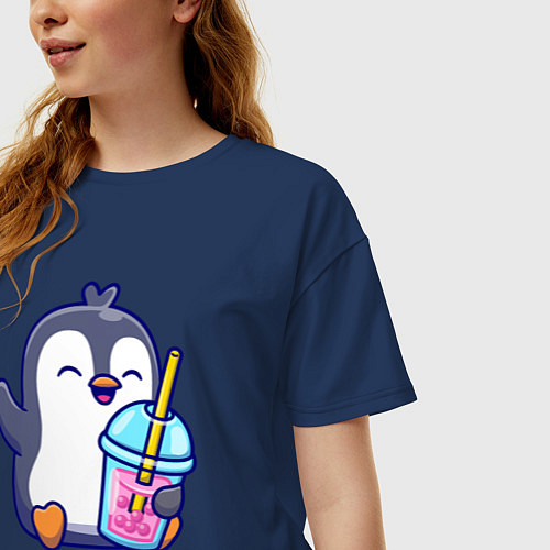 Женская футболка оверсайз Пингвин с напитком / Тёмно-синий – фото 3