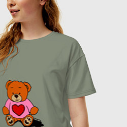 Футболка оверсайз женская Плюшевый мишка с сердечком, цвет: авокадо — фото 2