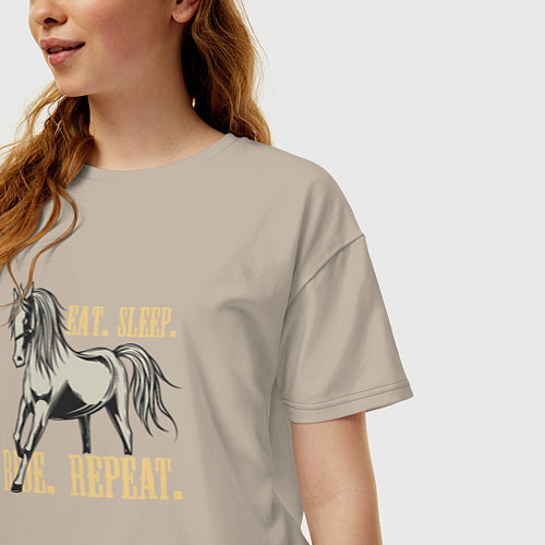 Женская футболка оверсайз Есть спать повторять - лошадь / Миндальный – фото 3