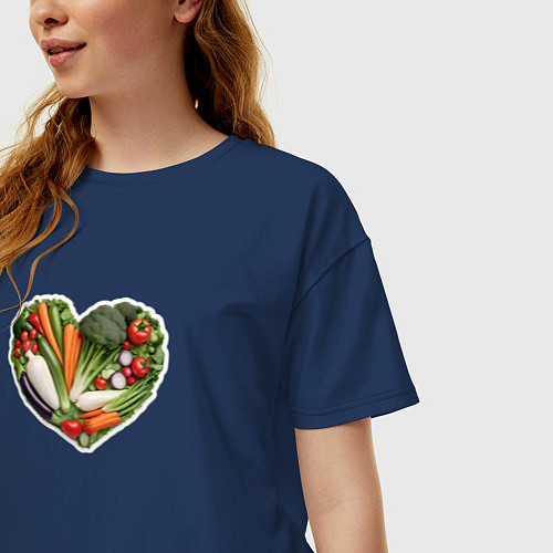 Женская футболка оверсайз Сердце из овощей / Тёмно-синий – фото 3
