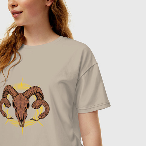 Женская футболка оверсайз Череп и змеи / Миндальный – фото 3