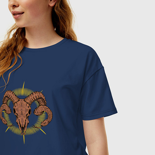 Женская футболка оверсайз Череп и змеи / Тёмно-синий – фото 3