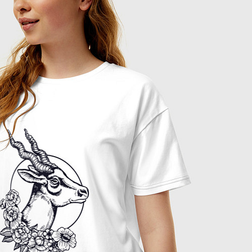 Женская футболка оверсайз Антилопа и цветы / Белый – фото 3