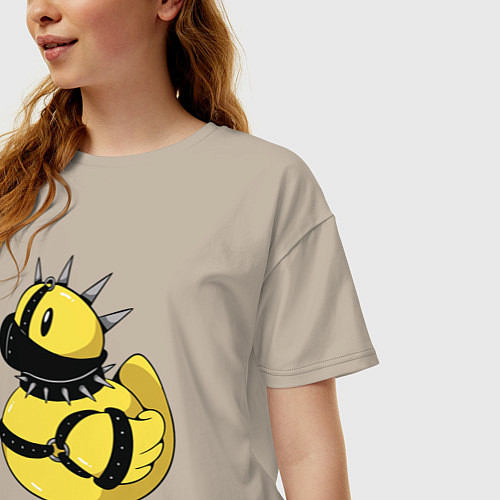 Женская футболка оверсайз Резиновый утенок в стиле панк / Миндальный – фото 3