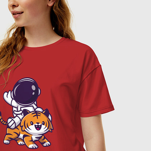 Женская футболка оверсайз Космонавт и тигр / Красный – фото 3