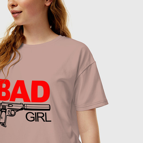 Женская футболка оверсайз Bad girl with gun / Пыльно-розовый – фото 3