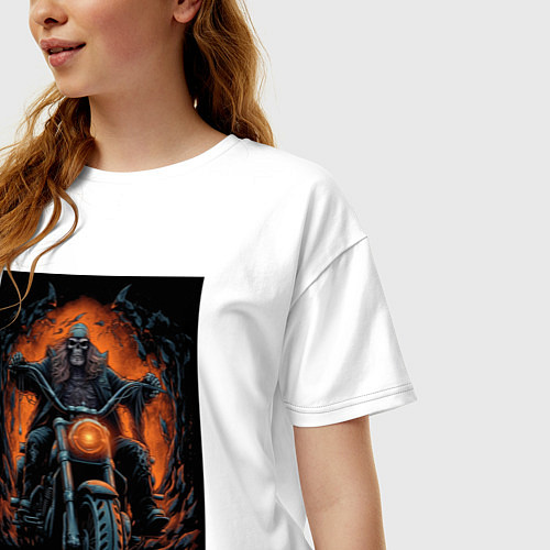 Женская футболка оверсайз Скелет сатаны едет на старом мотоцикле / Белый – фото 3