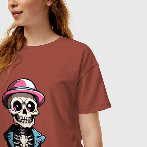 Женская футболка оверсайз Скелет в розовой шляпе / Кирпичный – фото 3