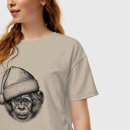 Женская футболка оверсайз Новогодний шимпанзенок / Миндальный – фото 3