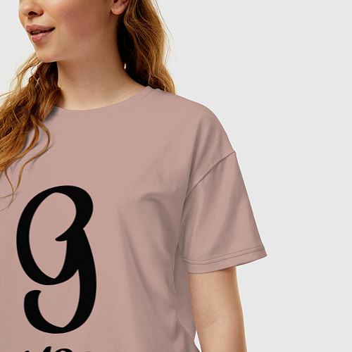 Женская футболка оверсайз 9 мая черный текст / Пыльно-розовый – фото 3