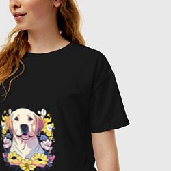 Футболка оверсайз женская Лабрадор-ретривер среди цветов, цвет: черный — фото 2