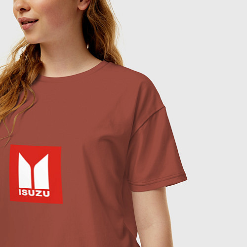 Женская футболка оверсайз Isuzu logo / Кирпичный – фото 3