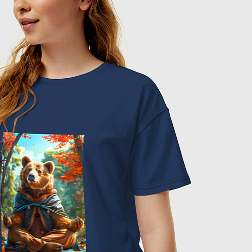 Женская футболка оверсайз Медведь на медитации / Тёмно-синий – фото 3