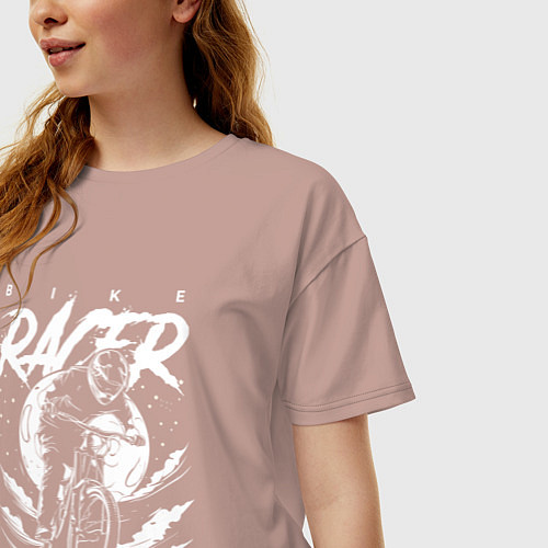 Женская футболка оверсайз Белый арт велосипедист / Пыльно-розовый – фото 3