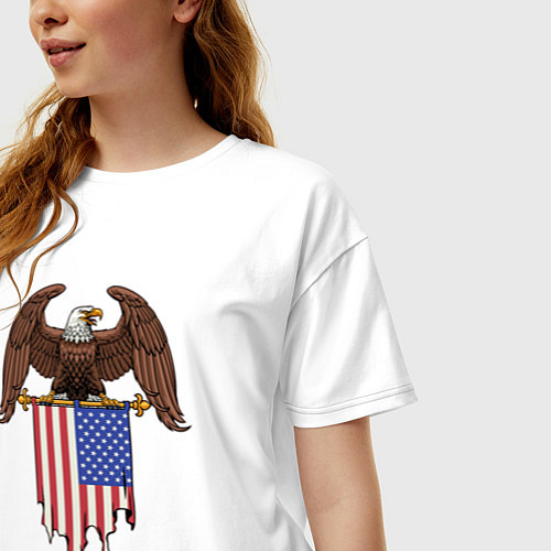 Женская футболка оверсайз Орёл с американским флагом / Белый – фото 3