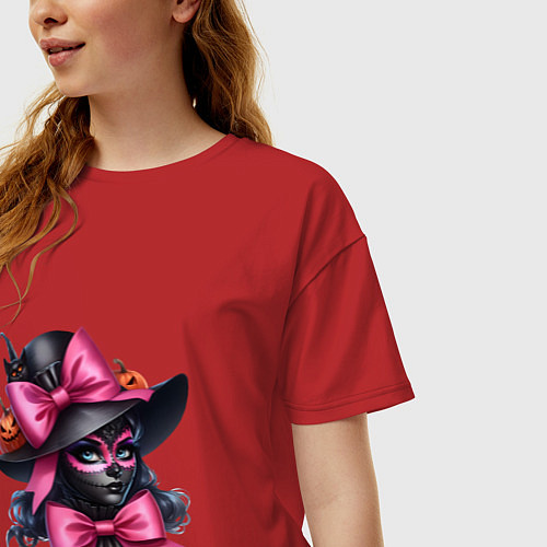 Женская футболка оверсайз Девушка в гриме кошки и в черной шляпе и с розовым / Красный – фото 3