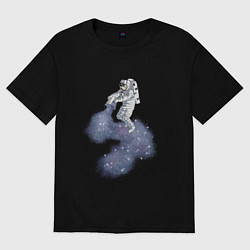 Футболка оверсайз женская Космонавт астронавт украшает футболку космосом, цвет: черный