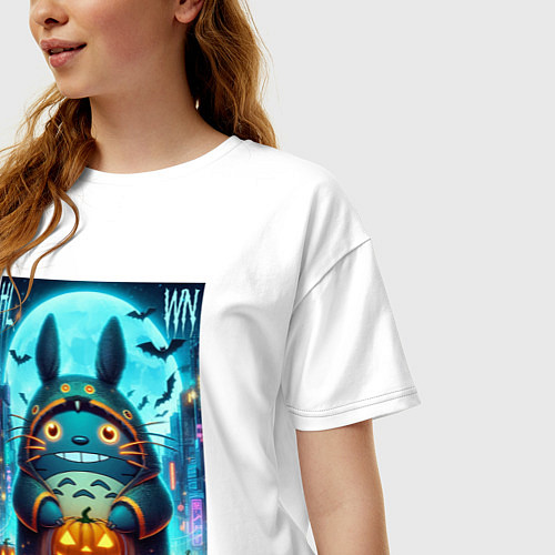 Женская футболка оверсайз Тоторо держит тыкву - хэллоуин / Белый – фото 3