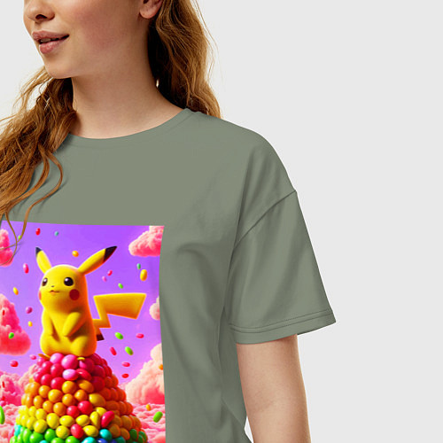 Женская футболка оверсайз Пикачу сидит на горе из монпансье / Авокадо – фото 3