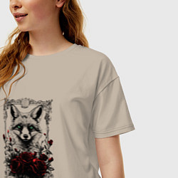 Футболка оверсайз женская Лис с красными розами, цвет: миндальный — фото 2