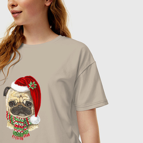 Женская футболка оверсайз Мопс Новый год / Миндальный – фото 3