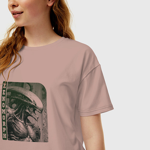 Женская футболка оверсайз Гуманоидообразный ксеноморф / Пыльно-розовый – фото 3