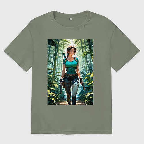 Женская футболка оверсайз Лара Крофт в джунглях с пистолетами / Авокадо – фото 1