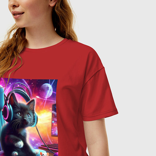 Женская футболка оверсайз Котёнок в наушниках и мышка / Красный – фото 3