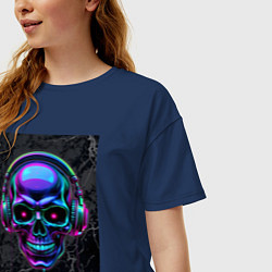 Футболка оверсайз женская Неоновый череп в наушниках, цвет: тёмно-синий — фото 2