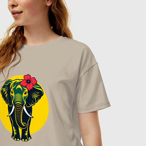 Женская футболка оверсайз Слон и цветок / Миндальный – фото 3
