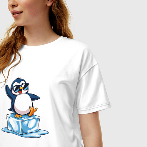 Женская футболка оверсайз Пингвин на льдине / Белый – фото 3