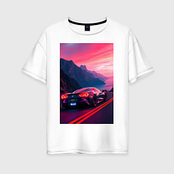 Футболка оверсайз женская Суперкар едет около океана, цвет: белый