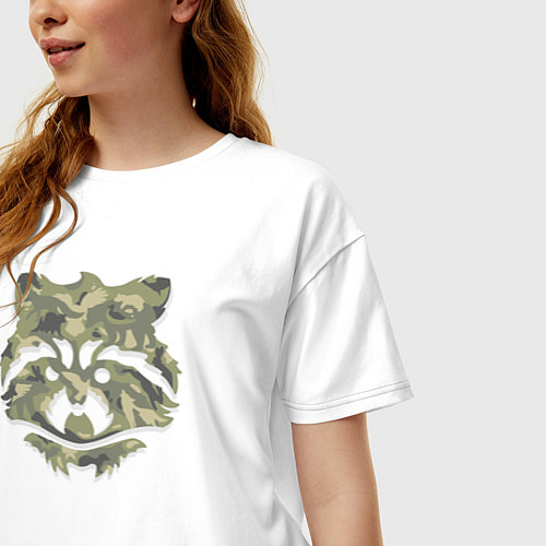 Женская футболка оверсайз Енот в камуфляже с силуэтами животных / Белый – фото 3