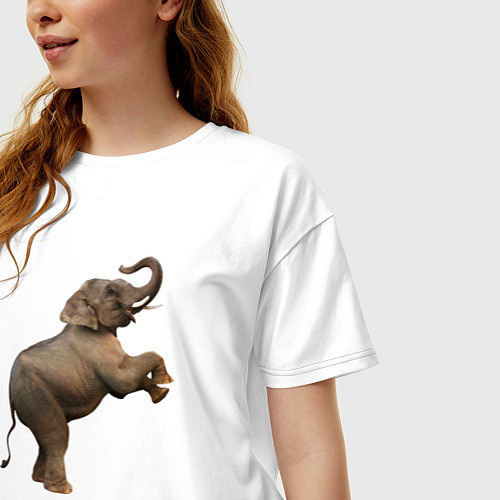 Женская футболка оверсайз Слон стоит на двух ногах / Белый – фото 3