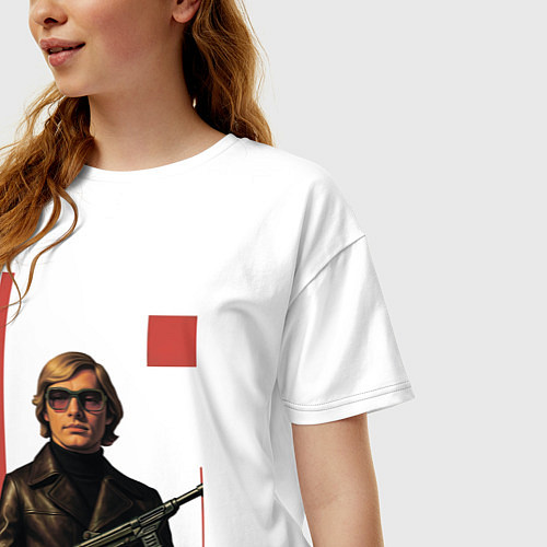 Женская футболка оверсайз Мужчина с автоматом ретрофутуризм поп-арт 1970-е / Белый – фото 3