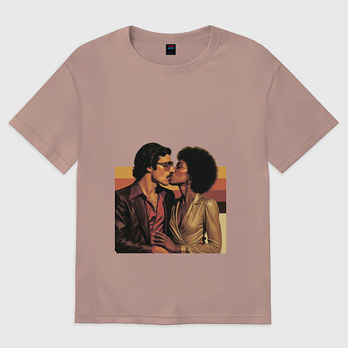 Женская футболка оверсайз Поцелуй поп-арт диско 1970-е / Пыльно-розовый – фото 1