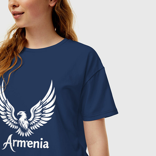 Женская футболка оверсайз Гордый орел Армении / Тёмно-синий – фото 3