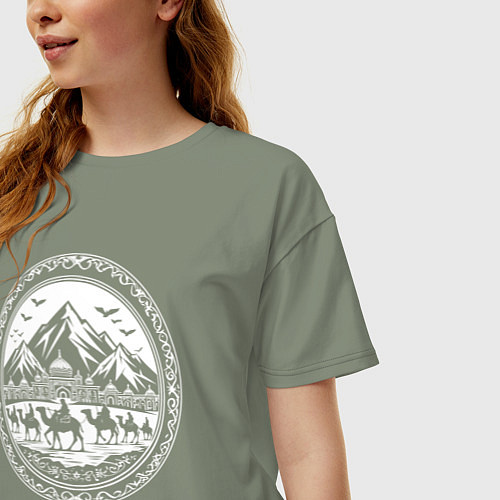 Женская футболка оверсайз Караван у гор / Авокадо – фото 3