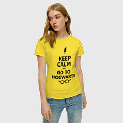 Футболка хлопковая женская Keep Calm & Go To Hogwarts, цвет: желтый — фото 2